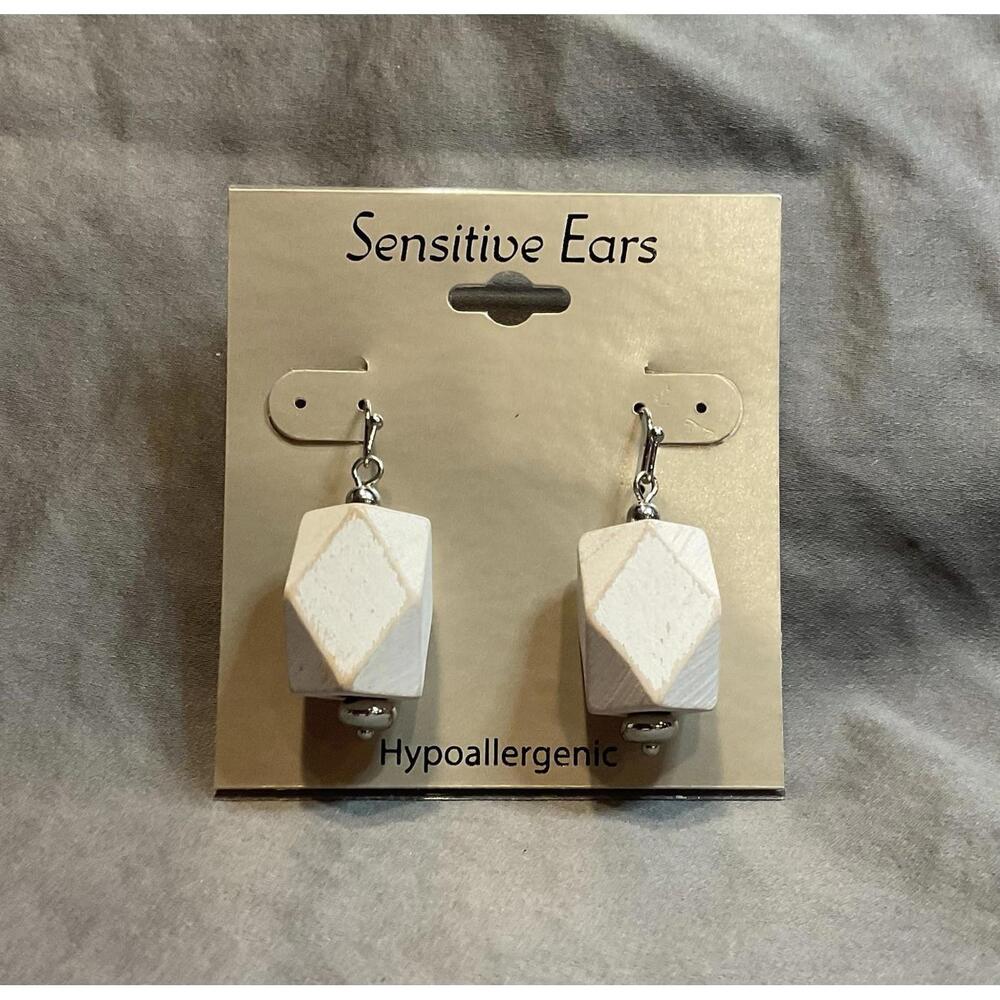 NWT Sensitive Ears Hypoallergenic Silver Tone & Large Bead Dangle Earrings #1444